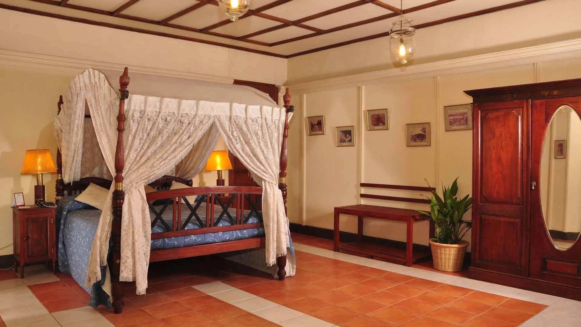Grand Oriental Hotel Colombo 4*,
