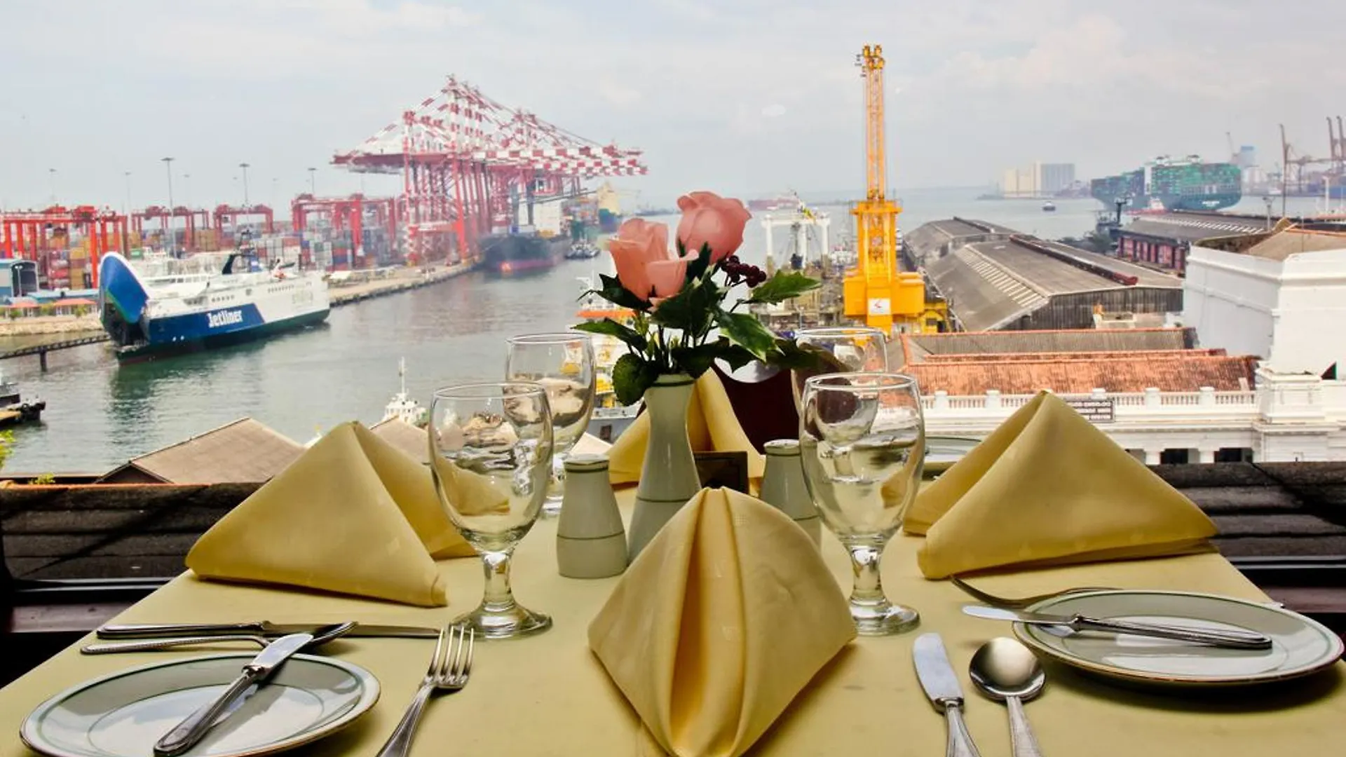 Grand Oriental Hotel Colombo 4*,  Sri Lanka